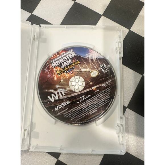 Lot of 2 monster jam Wii games urban assault and path of destruction - Picture 2 of 4